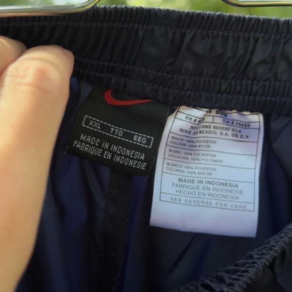 Vintage Nike Tear Away Snap Button Windbreaker Pants - Picture 5 of 5